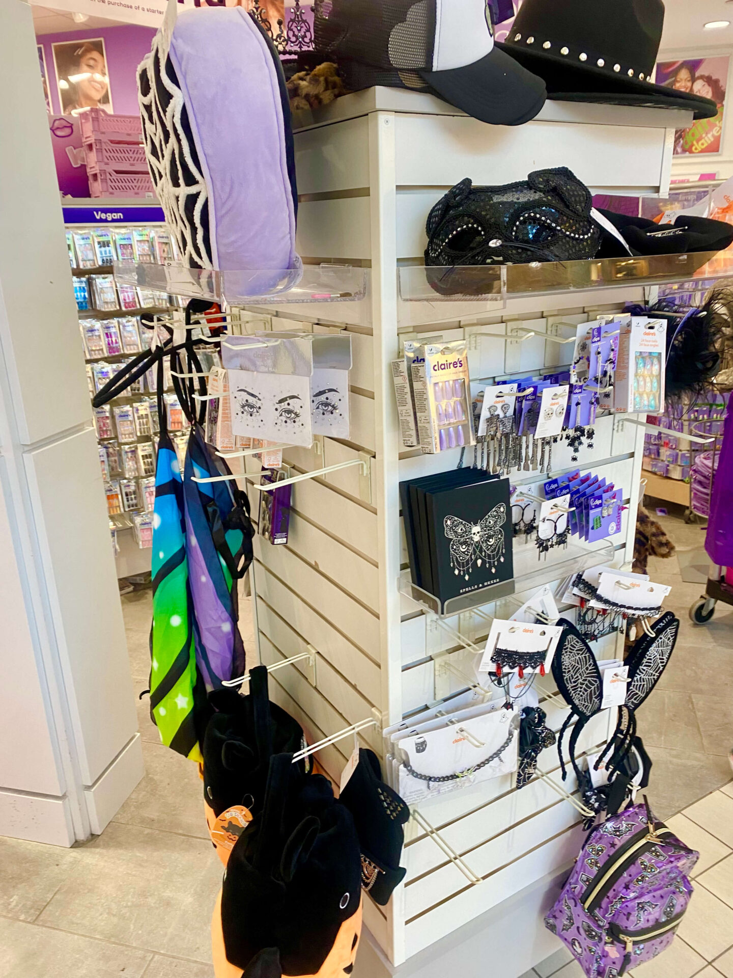 仮装して楽しもう！ケロウナでハロウィーンコスチュームを買えるお店まとめ ケロウナ info.jp