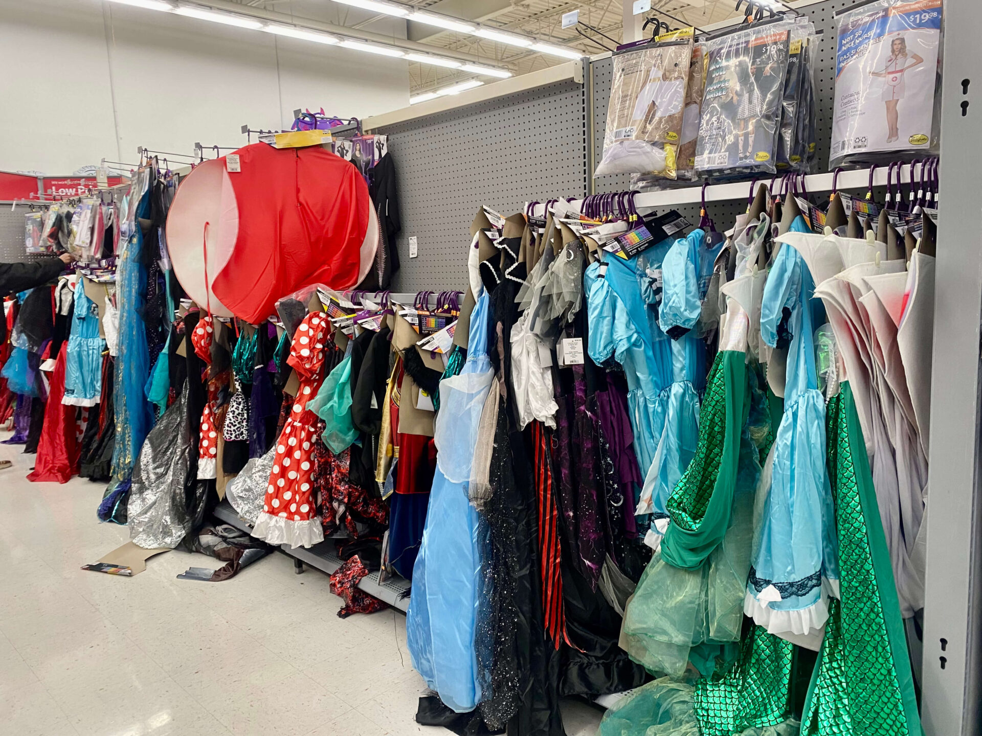 仮装して楽しもう！ケロウナでハロウィーンコスチュームを買えるお店まとめ ケロウナ info.jp